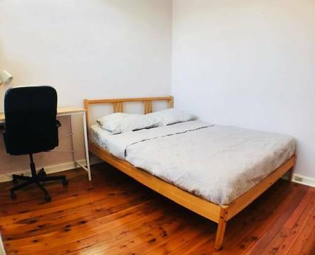 Private room for rent in Eastgardens near Maroubra - Furnished