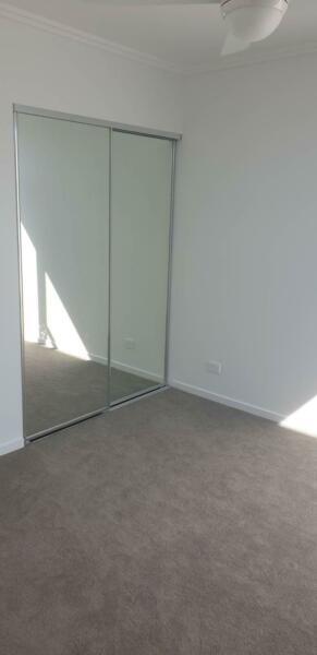 Flatmate wanted for beautiful new Robina Townhouse
