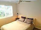 Lovely room close to Griffith Uni, Surfers, Harbour Town, beach, shops