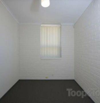AVAILABLE IMMEDIATELY upstairs unfurnished second bedroom Payneham