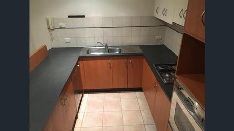 Adelaide Rent, Botanical HS catchment, suit female Chinese studen