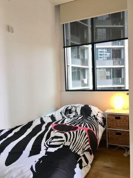 Private space flat share female only city Melbourne
