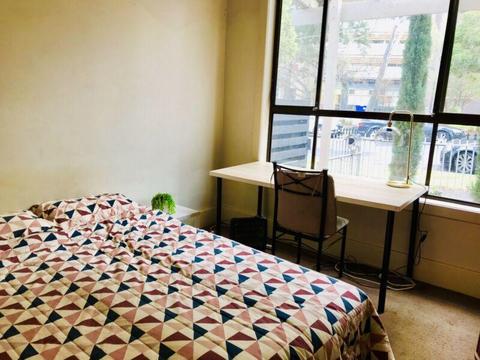 Bright, clean and cozy inner city private room ONLY $175pw/ $280pw