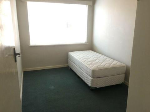 Room for rent in Elwood
