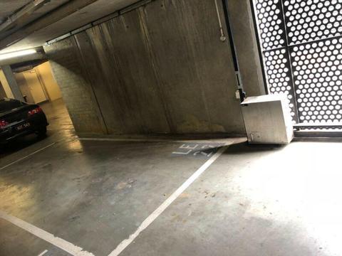 Secured parking space in Carlton near Lygon/MelbUni/CBD