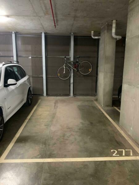 Docklands car position available, $199/month, free tram zone