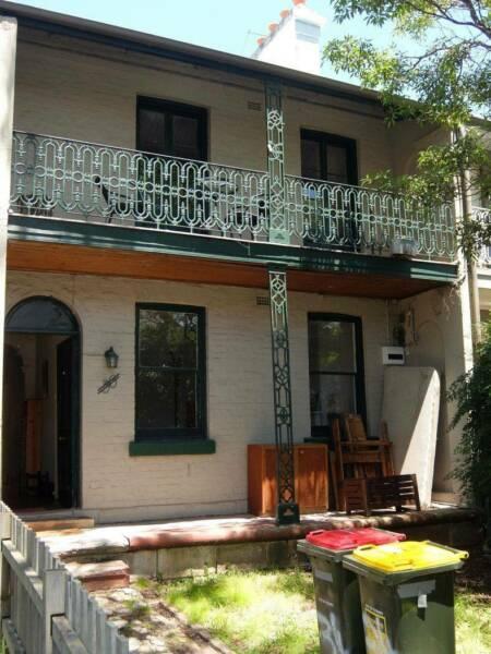 Close to USYD - A large furnished 4 Bedroom Terrace House in Glebe