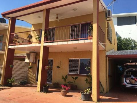 Town House For Rent in Millner
