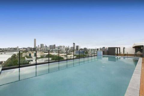 1 bed apartment for rent in West End near Brisbane CBD