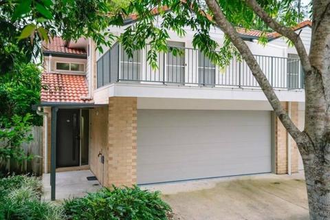 3 Bedroom Townhouse For Rent