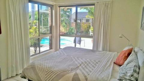 Granny flat, Mermaid Waters, fully furnished, Wifi elect incl
