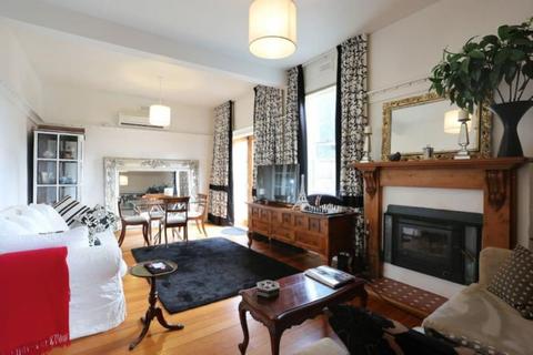 Fully Furnished Sun Drenched North Hobart Cottage Available mid July