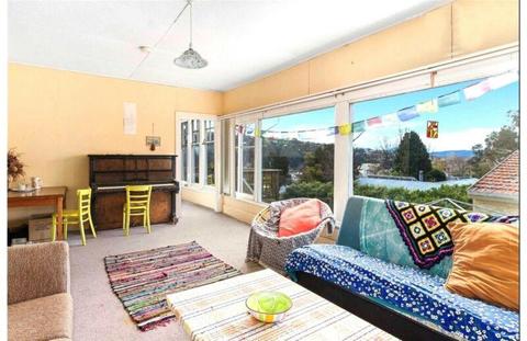 Large 3 or 4 Bedroom Unit for Rent in South Hobart close to Sandy Bay