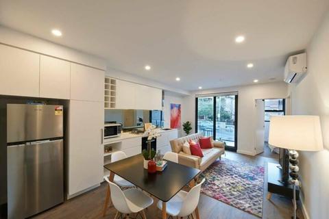 FURNISHED WITH ALL BILLS INCLUDED 1BED 1BATH APARTMENT IN ST KILDA