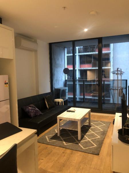 Melbourne Fully Furnished 2 Bed 1 Bath next to Southern Cross station