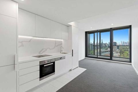Amazing 2 bedroom apartment at st kilda road, Melbourne