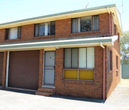TOWNHOUSE FOR SALE PRIME LOCATION TOOWOOMBA
