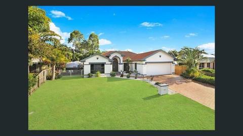 Tranquil Oasis In The Heart Of Pelican Waters