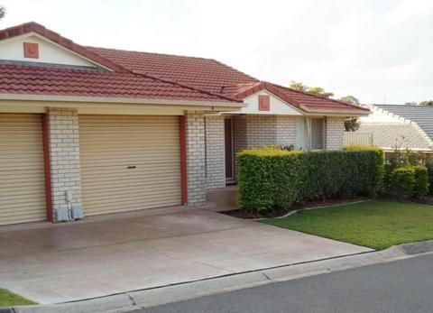townhouse in eight mile plains