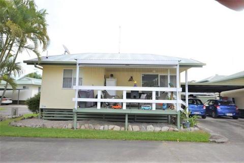 BEAUTIFUL 2 BEDROOM (FREE STANDING) COTTAGE WITH CARPORT