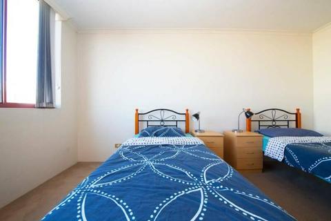 TWIN ROOM SHARE FOR $200 PER WEEK - ALL BILLS INCLUDED