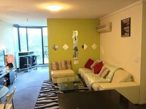 **Clean and tidy Roomshare in Southbank_Bills included**