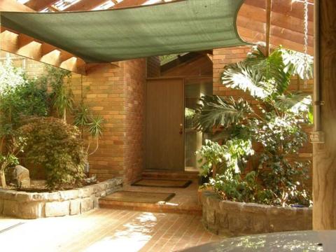 Room to rent in Picturesque Donvale/Doncaster East setting