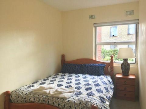 Double Room in Manly - Short Term