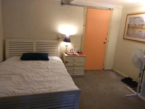 Spacious private Room for Rent in Bondi Junction