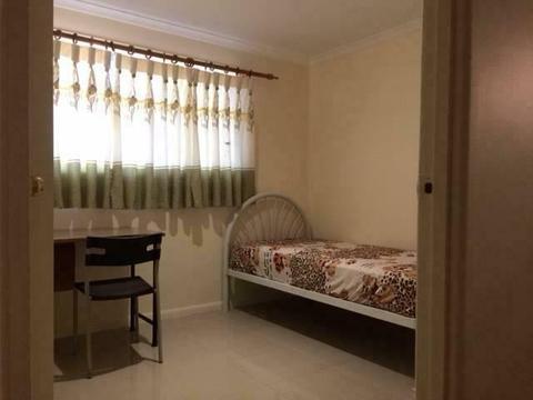 rooms for rent in Jamboree Heights, Qld 4074