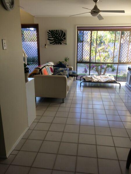 Room for rent Varsity/Burleigh waters