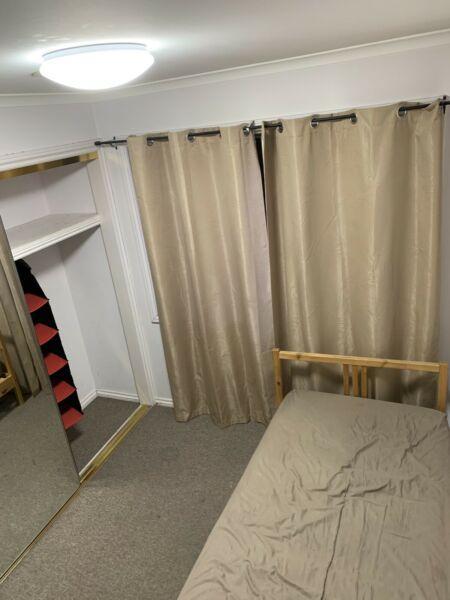 Student accomodation/ Single room **for girls only Available NOW