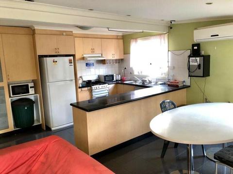 Fully Furnished Inner City (Footscray) Sharehouse FREE Bills