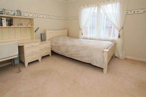 Single room for rent in Glen Waverley
