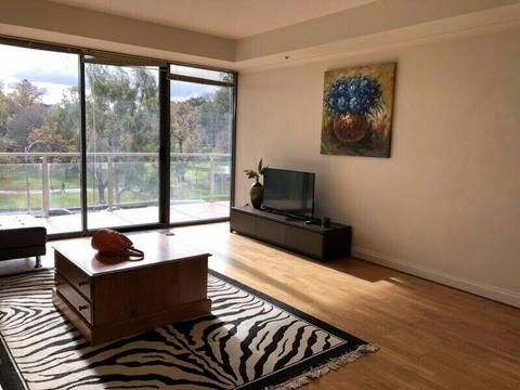 Big Master Bedrom,LARGE apartment,CBD Luxury Full Furnished,Garden Vie