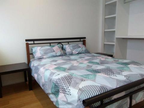 INTERNATIONAL STUDENTS TO RENT DOUBLE BEDROOM $280 x couple x week
