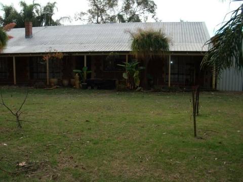 Farm 10 Acres in Baldavis West Australia