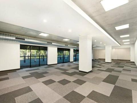 183m2 of HIGH END Office Space. 6 Car parks. $2116.59/month inc GST