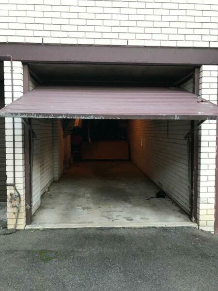 Lock up garage nearby Macquarie University Metro Station