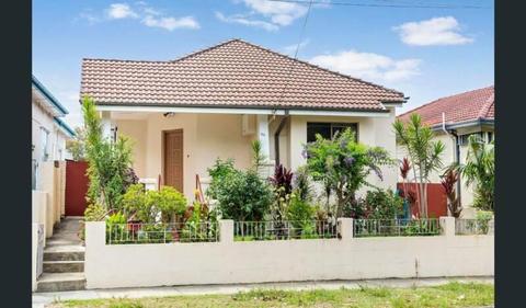 Classic home centrally located to Kingsford, Maroubra and The Spot and