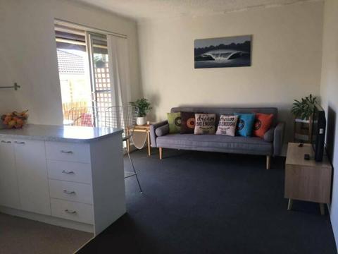 1 Bedroom Unit in Dee Why Fully Furnished w Bills INCL