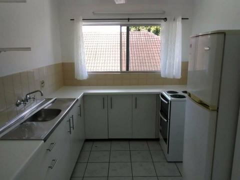 cairns city, 2brm appartment
