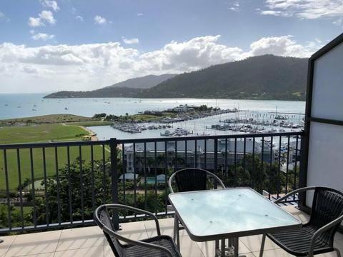Studio Apartment in the Heart of Airlie With Fantastic Views!