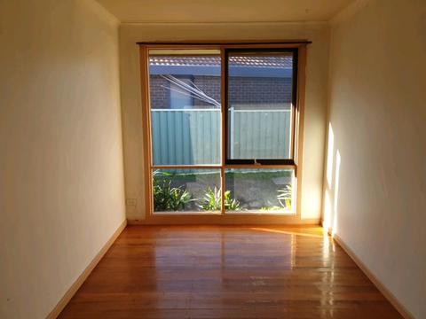3 Bedroom Home with Big Land and backyard for RENT in Melton