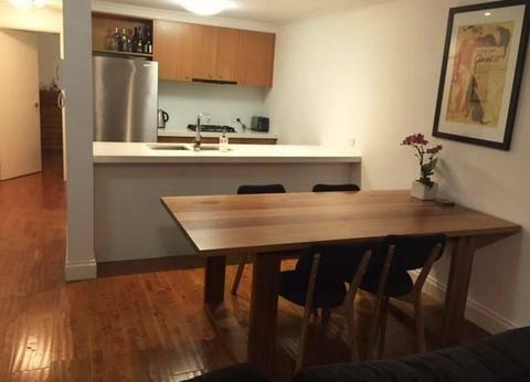 Furnished 2 bedroom apartment with courtyard in Southbank for rent