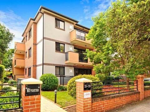 Share room for Couple in Burwood 2 Bedroom Apartment!