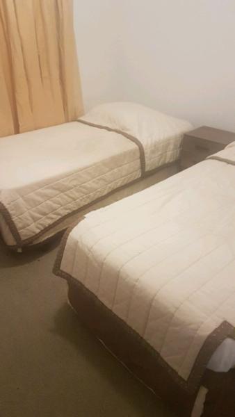Bed in 2 bedroom Unit with Wifi - $170pw