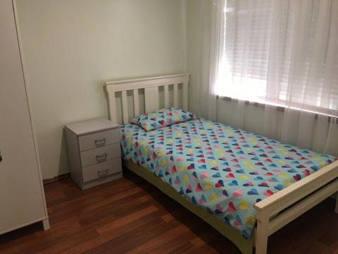 House share ( room share) in Kenwick
