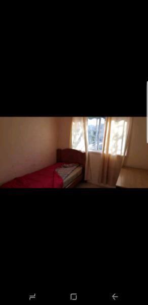 Single Room Share House Ngunnawal