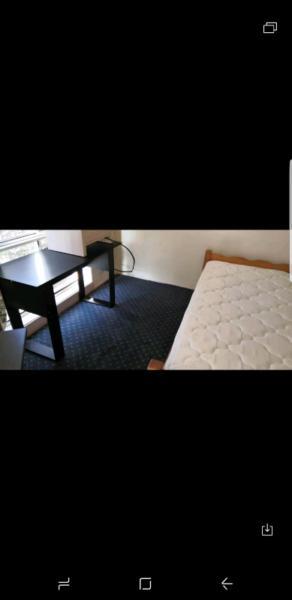 Double Bedroom Share House Ngunnawal